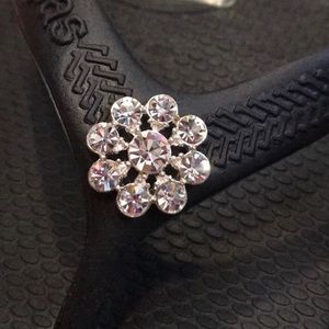 Top Havaianas Swarovski Crystal Flower Flips